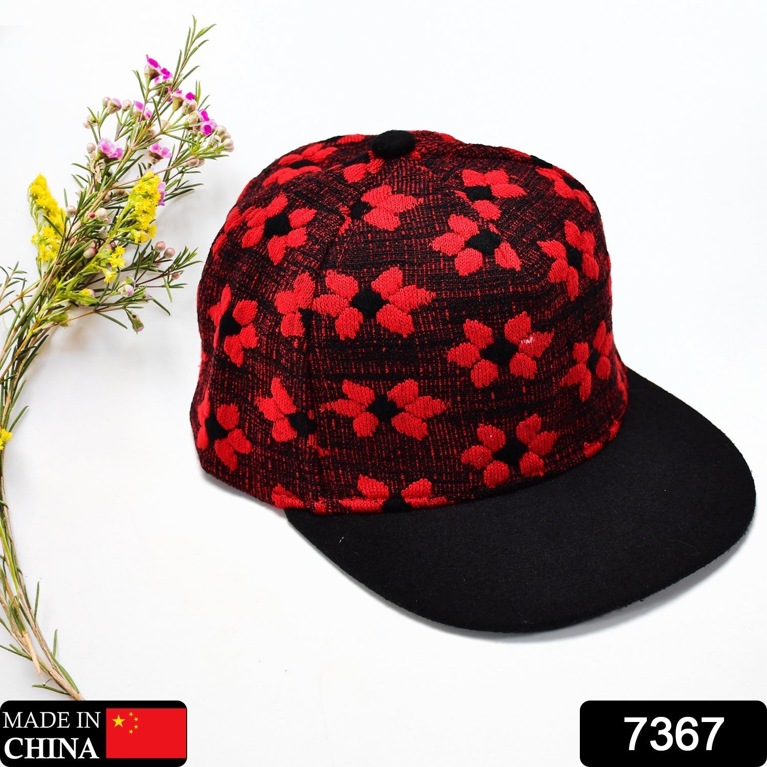 Hip hop snapback cap, classic style, front view Hip hop snapback cap, classic style, front view